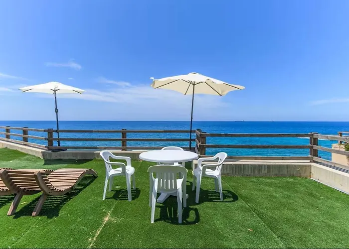 Cbreeze Guesthouse